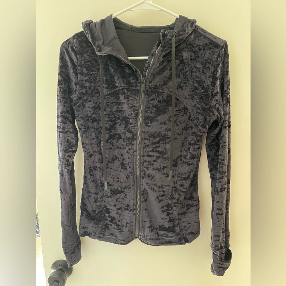Lululemon on velvet hoodie jacket size 6